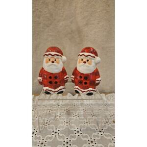 Santa Claus Salt And Pepper Shakers 4"